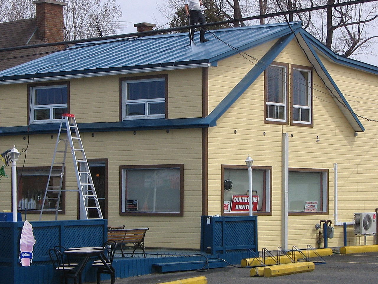 Prex_exterior_siding_ painting_montreal_laval_south_shore__commercial_gallery