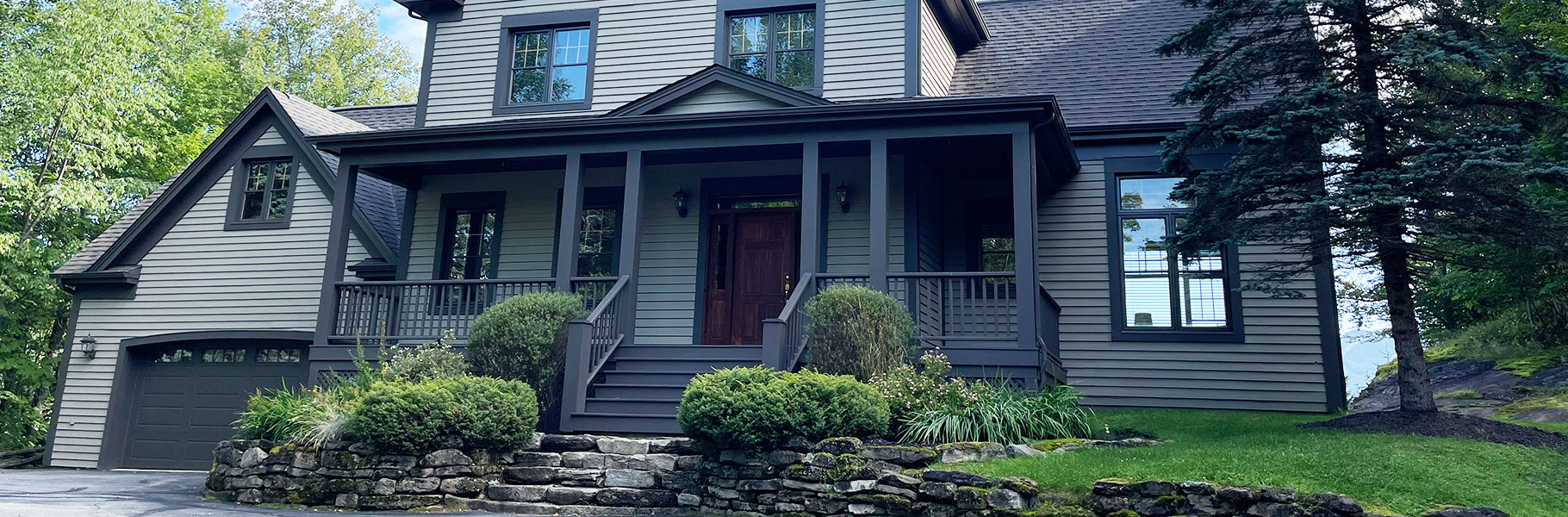 Spray painting of house | PREX INC.
